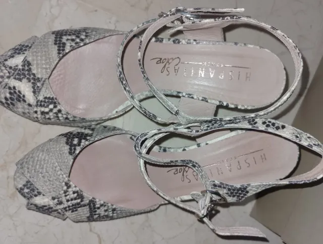 Hispaniatas Sandalias Serpiente Beige/Gris