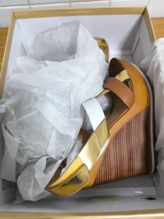 Sandalias Michael Kors Cuña en tres colores