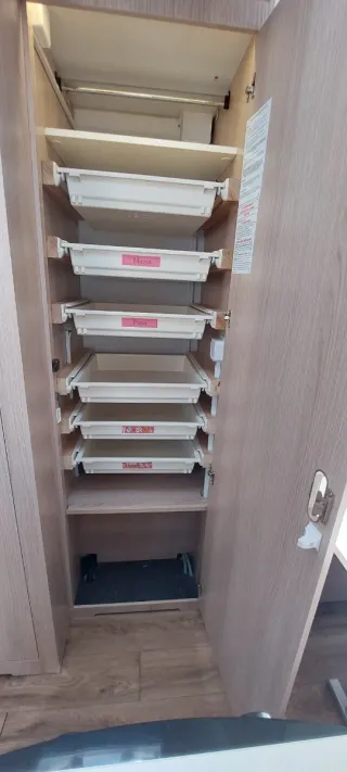 Caravana Adria Aviva 360DK