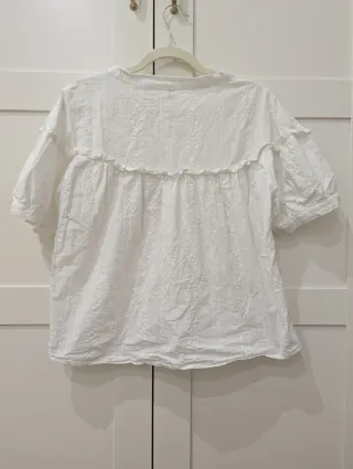 Blusa blanca de algodón bordada ancha M