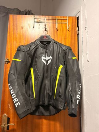 Equipacion completa para moto “Armure”