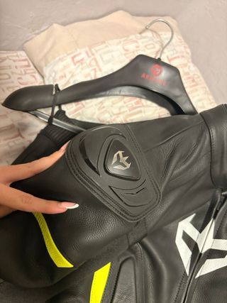 Equipacion completa para moto “Armure”