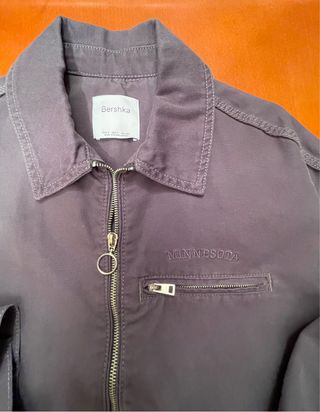 Cazadora Bershka algodón cremallera gris