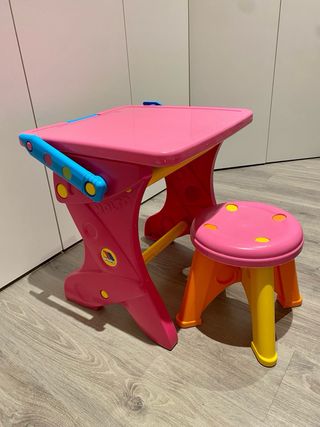 Pizarra pupitre y taburete infantil MOLTO