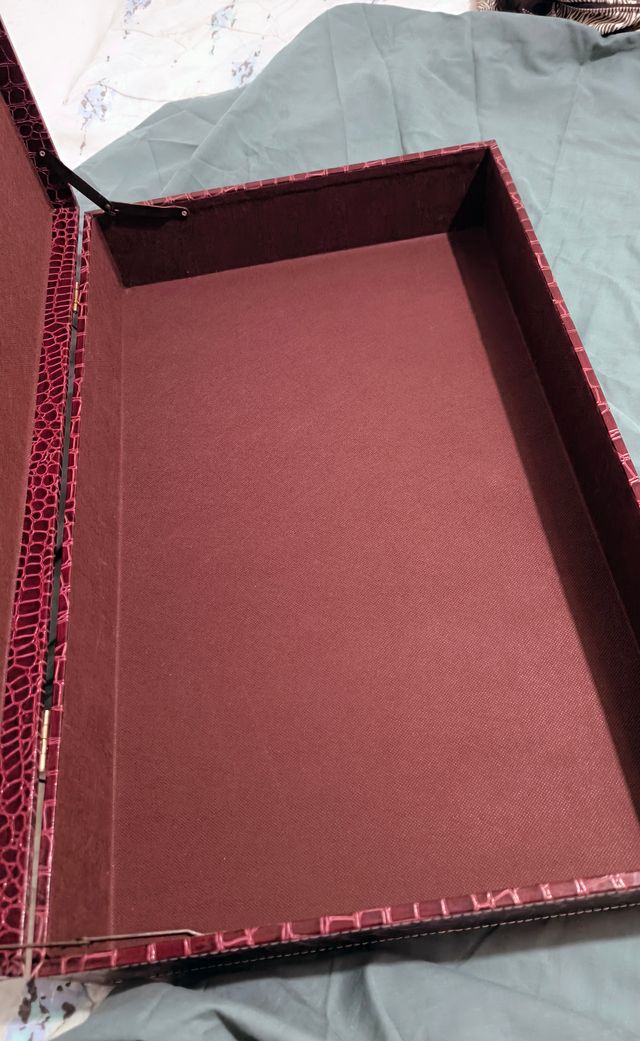 Caja de Madera grande Forrada Polipiel Cocodrilo