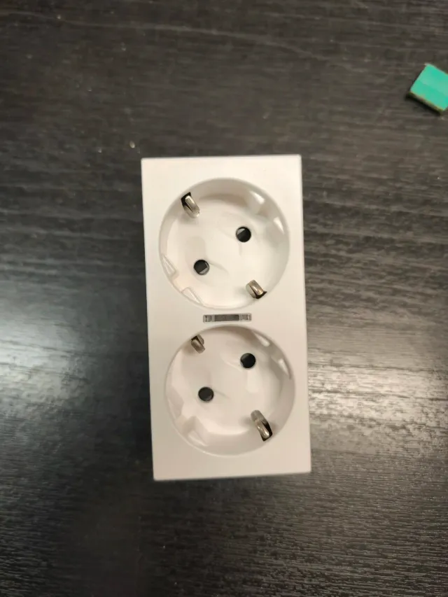 Base Doble Enchufe Simon 500 CIMA Blanco