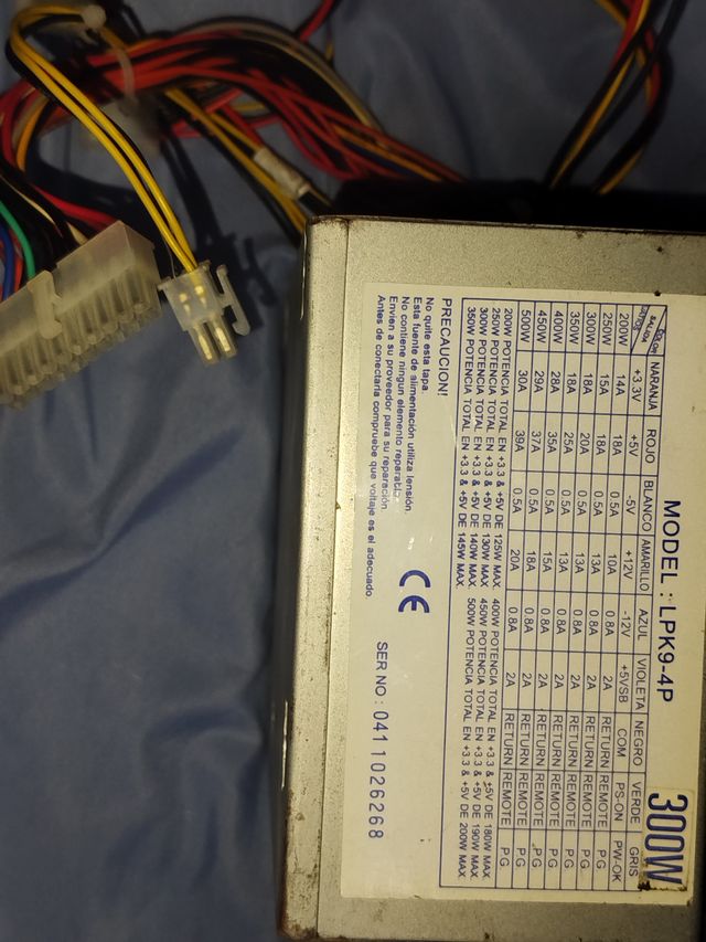 Fuente de Alimentación LPK9-4P 300W