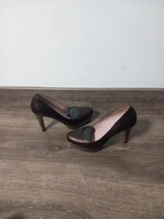 Zapatos LODI Piel Talla 37 Marrón, tacón de 10cm.