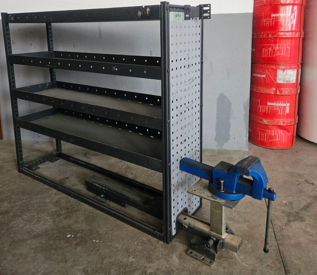 Estantería Taller Furgoneta con Tornillo