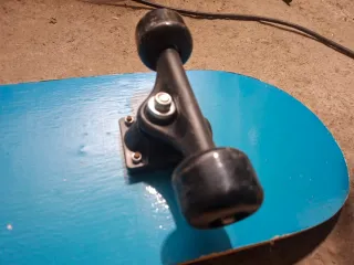 Monopatín / Skate Azul. Regalo otro