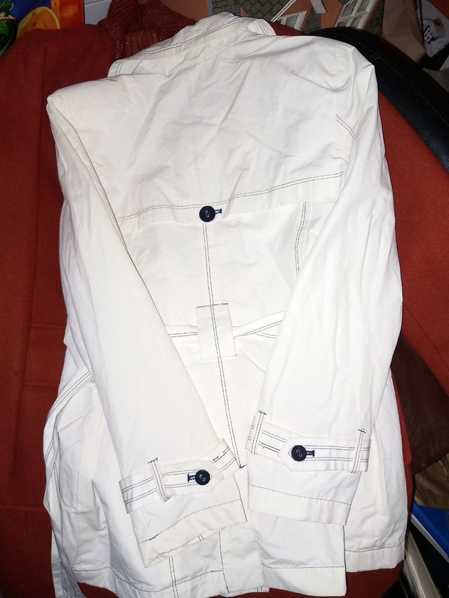 77- Chaqueta  Lloyd's - T40. Blanca
