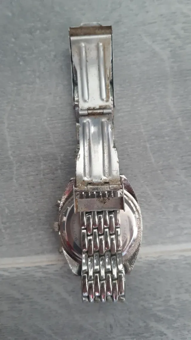 Reloj de pulsera plateado para hombre