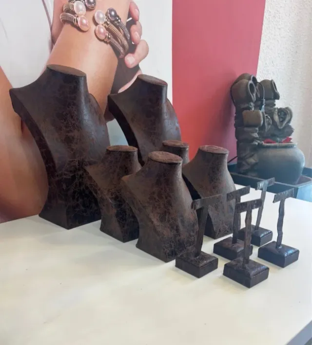 Set Pack Bustos expositores joyería marrón