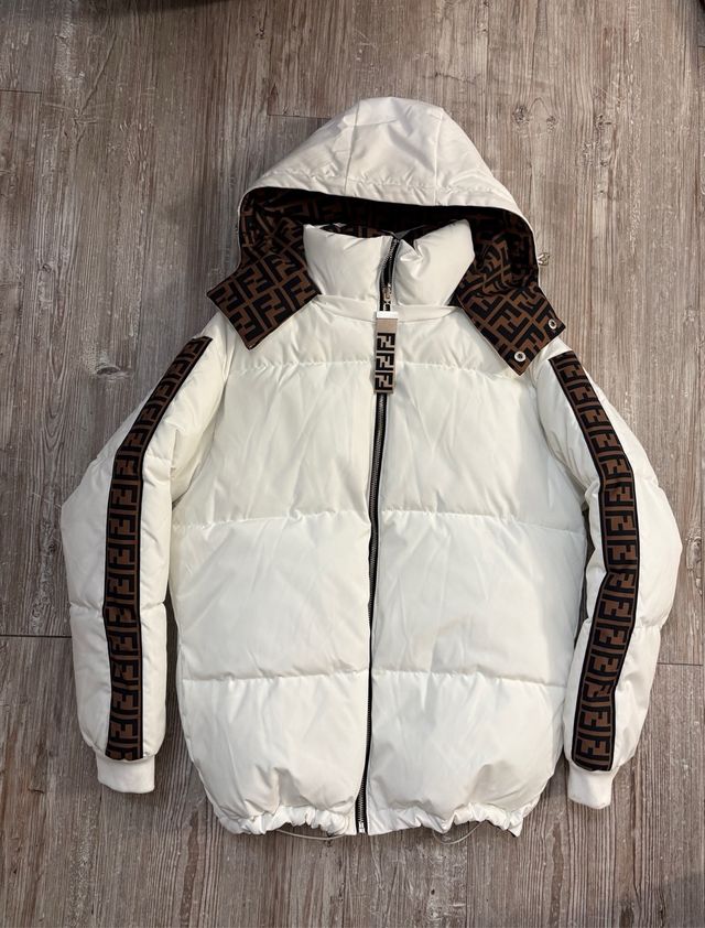 Piumino Fendi Bianco con Logo FF