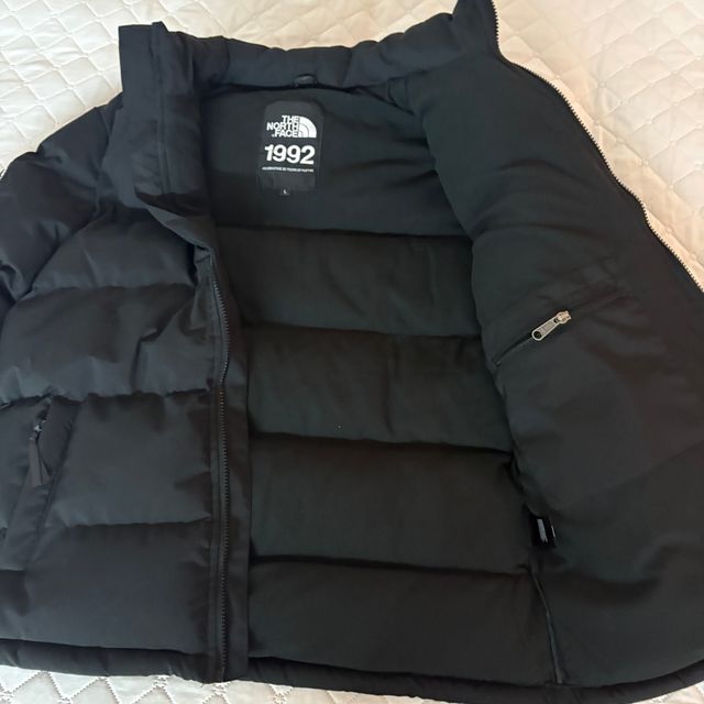 Abrigo negro edición limitada