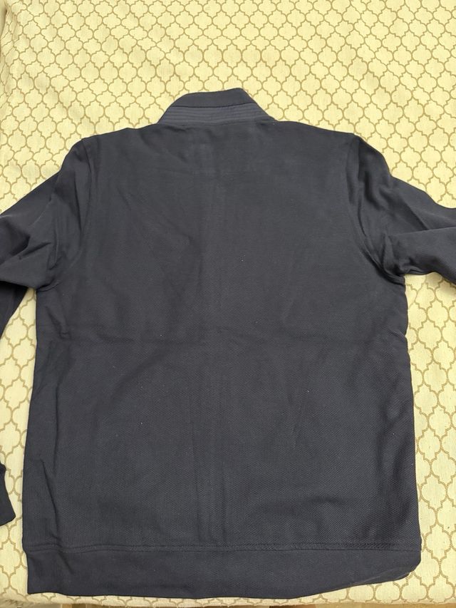 Chaqueta azul marino acolchada