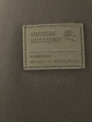 Plumón negro con capucha de Pelo de Niño