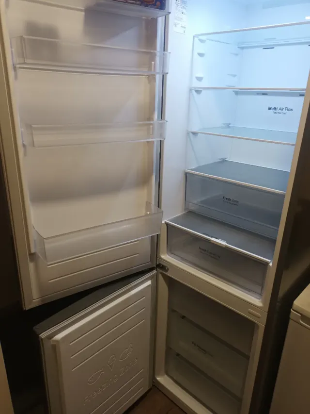 Frigorífico Combi 2m. Energía Clas B. 419L