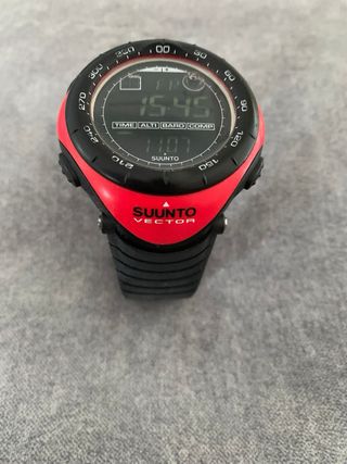 Reloj Suunto Hombre Negro y Rojo