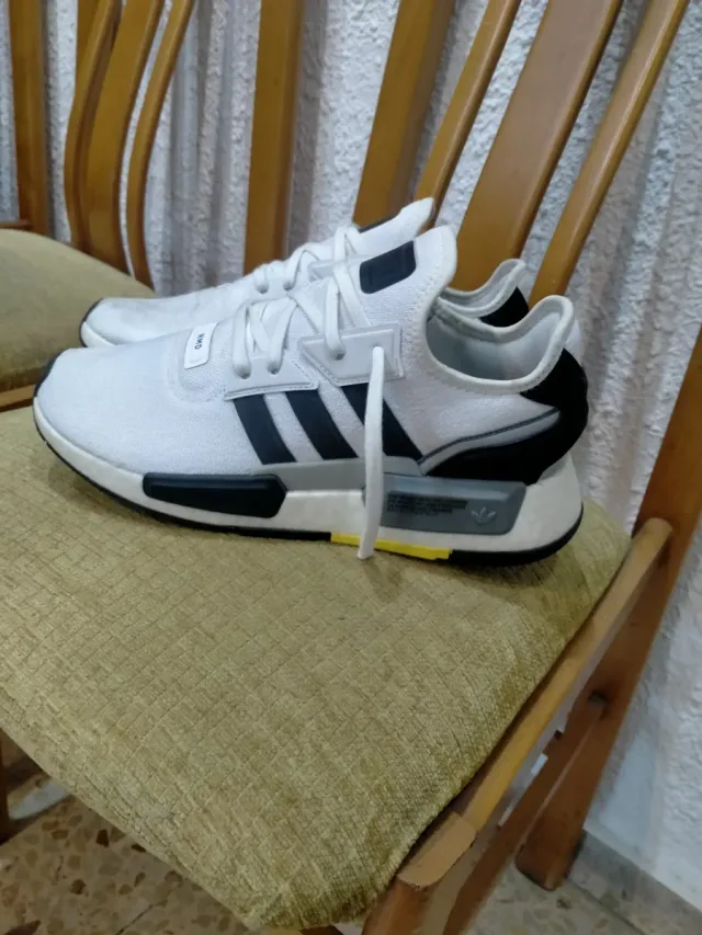 Zapatillas Adidas NMD Blancas y Negras