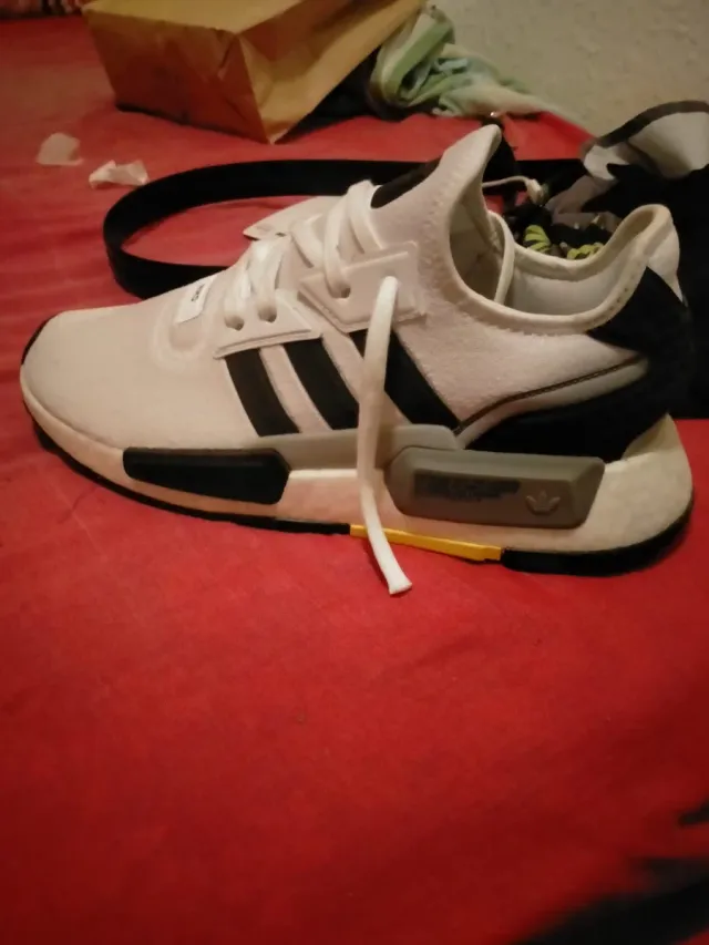 Zapatillas Adidas NMD Blancas y Negras