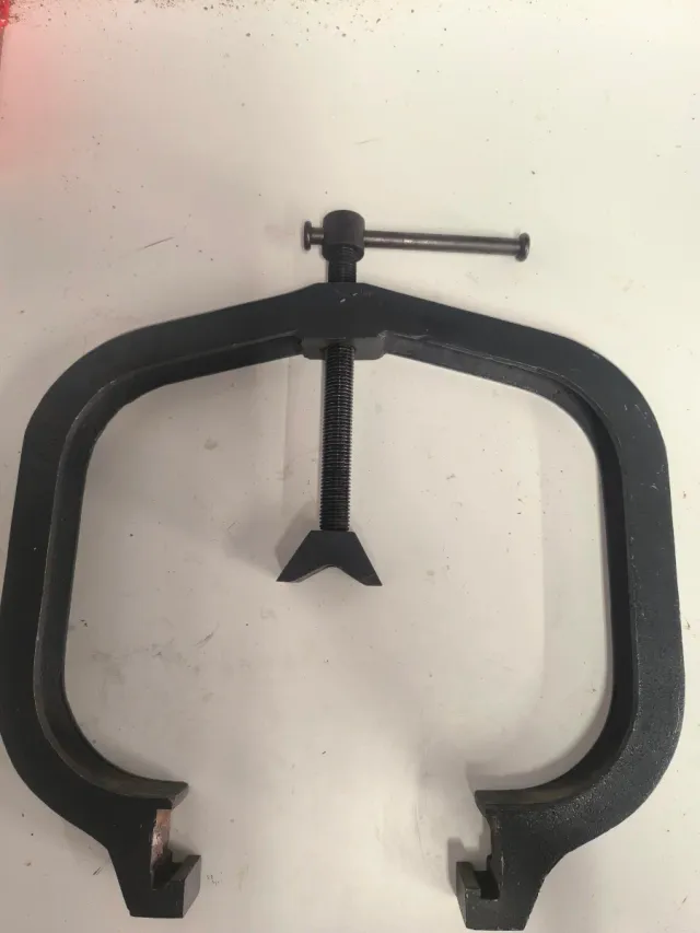 Extractor de poleas i de muchas otras cosas.