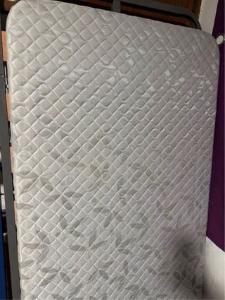 somieres 1,80/90 con patas plegable y tapezada