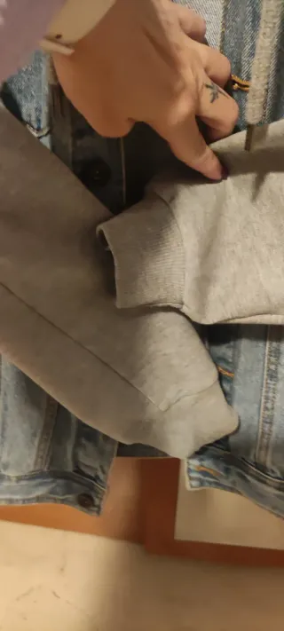 Chaqueta vaquera con capucha Pull&Bear Talla M