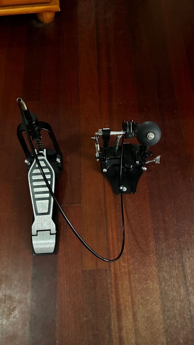 Tama 8x3 y pedal de cajón