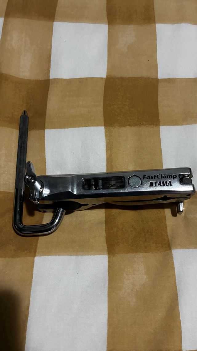 Tama 8x3 y pedal de cajón