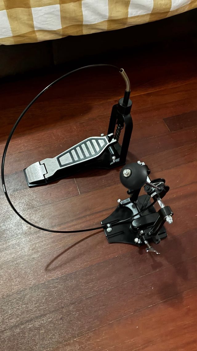 Tama 8x3 y pedal de cajón