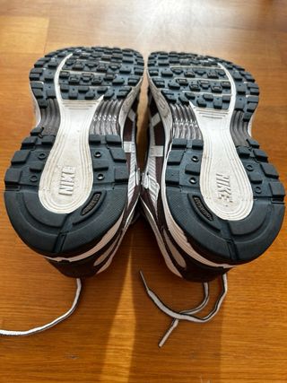 Nike P6000 Marrón, blanco y verde.