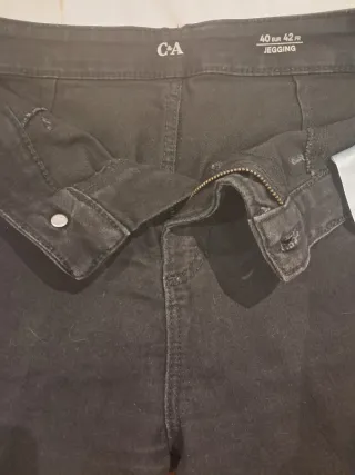 Pantalón negro vaquero