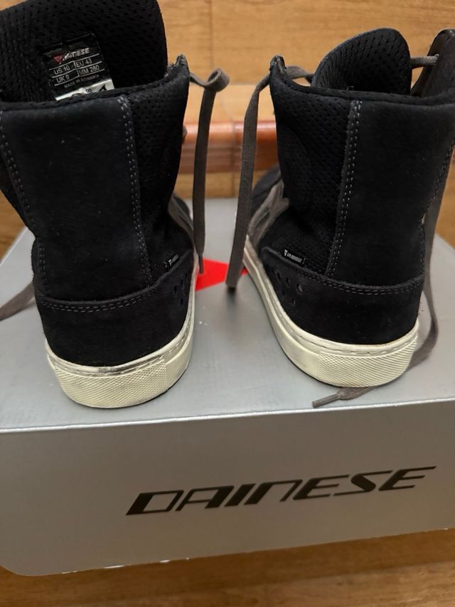 Botas Dainese Negras.