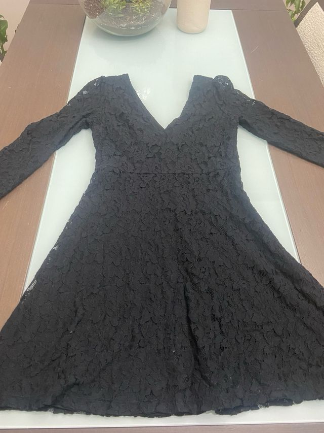Vestido de fiesta negro encaje