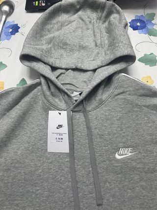 Sudadera Nike Gris Talla L sin estrenar