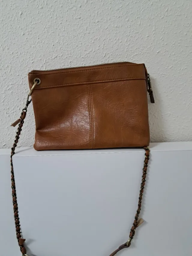 Bolso marrón bandolera