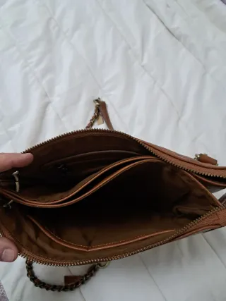 Bolso marrón bandolera