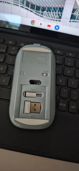 Tablet con Teclado y Ratón