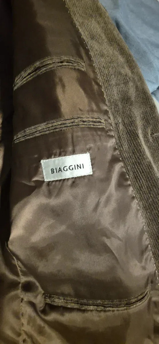 Americana pana marrón.