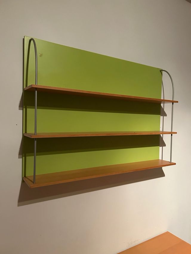 Somier, escritorio estantería y sillas conjunto