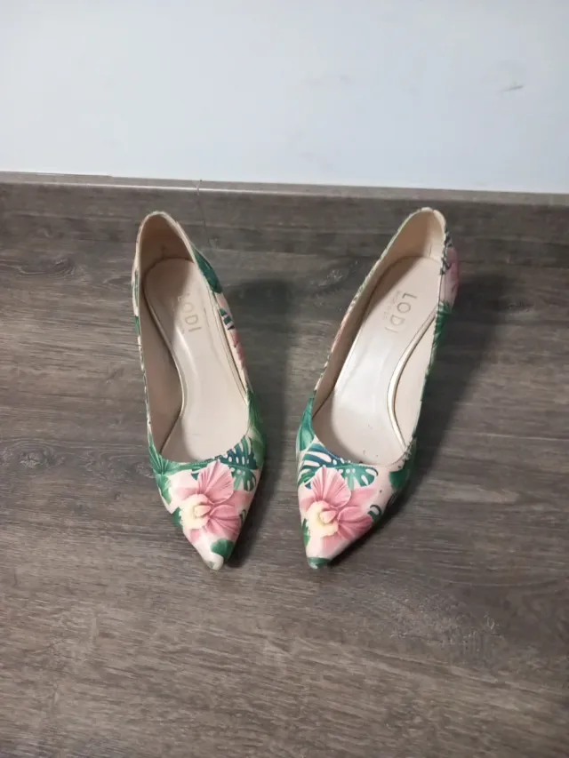 Zapatos LODI piel tacón 7cm floral T37
