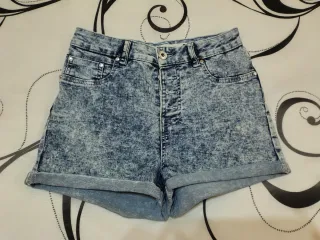 Shorts vaqueros desgastados