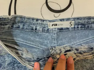 Shorts vaqueros desgastados