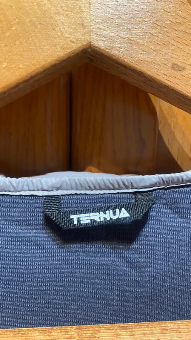 Chaqueta Ternua gris