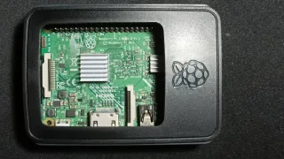 Raspberry Pi 3 Model B v1.2 + case alimentatore sd