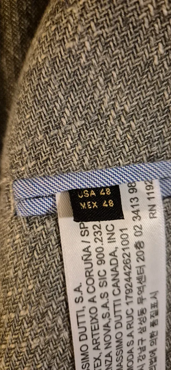 Americana azul y gris