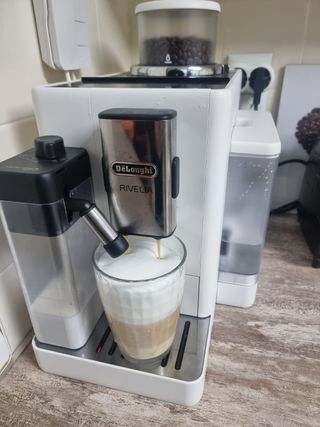 CAFETERAS SUPERAUTOMATICA RIVELIA EXAM440.55.W