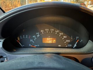 Mercedes-Benz Clase A 2001 Gasolina ESCRIBEME