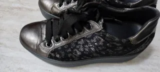 Scarpe donna con lacci suola gomma n.40